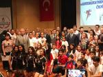 ANTALYA VALİLİĞİNCE DÜZENLENEN TÖRENLE ÖĞRENCİMİZ BENGİSU AYÇA AK’A ÖDÜLÜ VERİLDİ